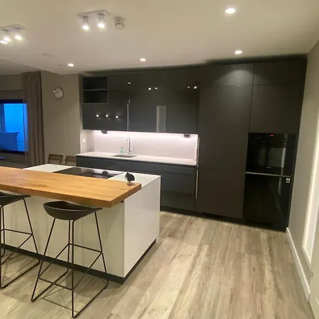 Ruka Village, Private 4br A27, 133m2 アパート